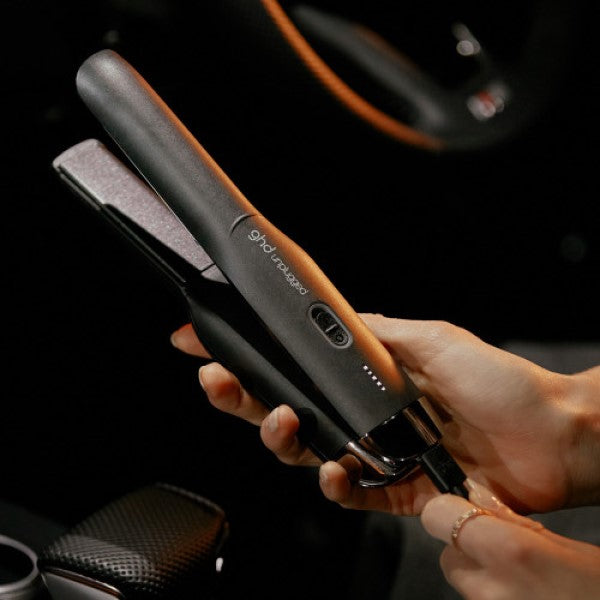 ghd unplugged Styler schwarz + mini paddle Brush gratis